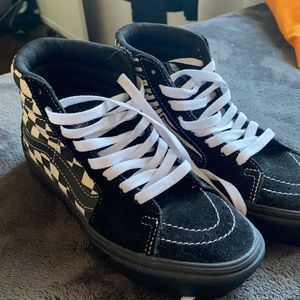 Women’s Vans Size 6